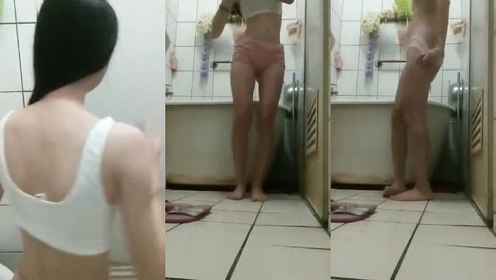 00后刚发育好的美人胚毛没长几根