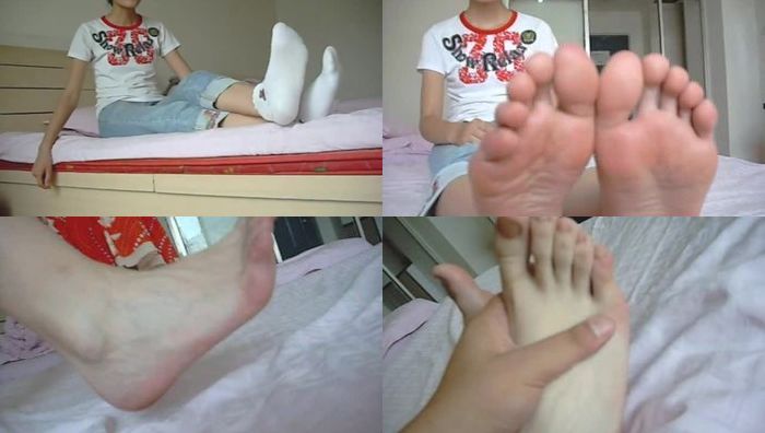 008蕾蕾白袜与美脚秀