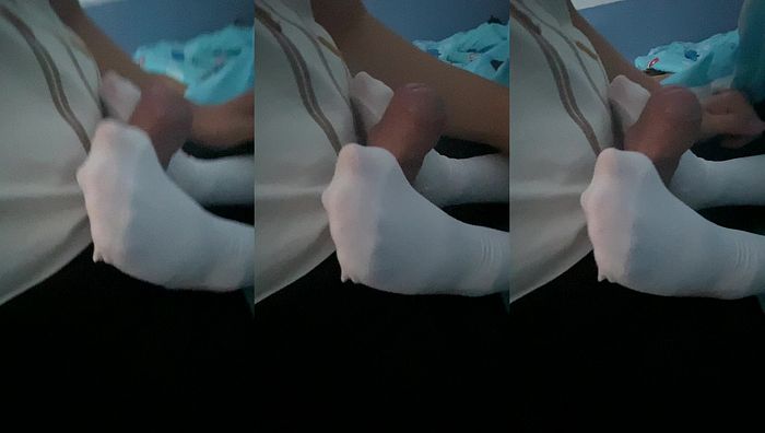 舞蹈白丝萝莉足交017